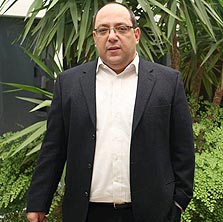 רפי לבל רפי לבל