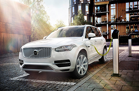 וולבו XC90 פלאג אין הייבריד. מ-0 ל-100 קמ"ש ב-5.6 שניות וולבו XC90 פלאג אין הייבריד. מ-0 ל-100 קמ"ש ב-5.6 שניות