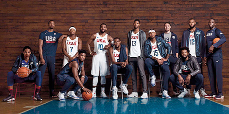 נבחרת הכדורסל של ארה"ב. מצאו את הלוגו לא של נייקי, צילום: טוויטר