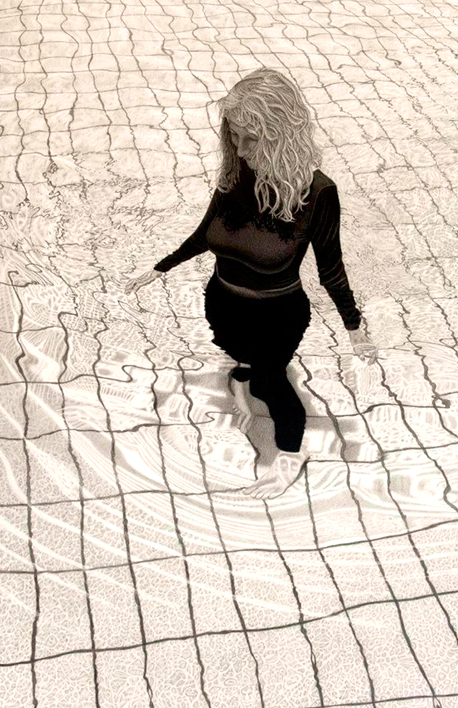 ו"גילה ובריכה" (2014). "אנשים בטוחים שזה צילום" ו"גילה ובריכה" (2014). "אנשים בטוחים שזה צילום"