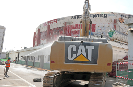 עבודות ההריסה בסינרמה בתל אביב עבודות ההריסה בסינרמה בתל אביב