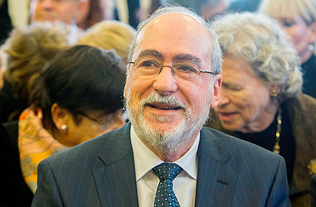 נשיא בית המשפט העליון בדימוס אשר גרוניס. הומלץ כמגשר על ידי בג"ץ נשיא בית המשפט העליון בדימוס אשר גרוניס. הומלץ כמגשר על ידי בג"ץ