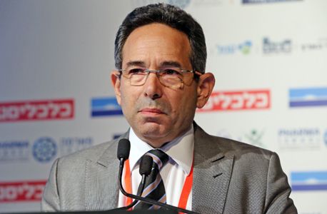 ד"ר גיל בפמן, הכלכלן הראשי בנק לאומי, בוועידה הכלכלית הלאומית היום ד"ר גיל בפמן, הכלכלן הראשי בנק לאומי, בוועידה הכלכלית הלאומית היום