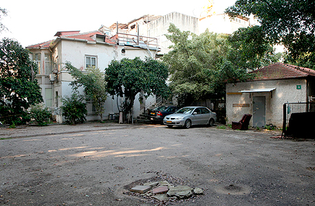 שטח פרויקט של ה יזמית ענבל אור ב רמת גן ש מתעכב, צילום: עמית שעל