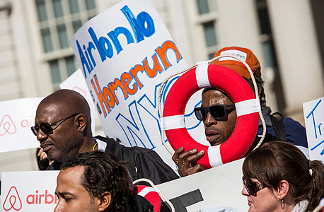 הפגנת תמיכה ב airbnb ניו יורק, צילום: איי אף פי