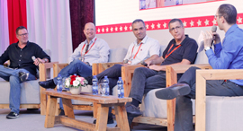מושב iot ומחשוב לביש מימין ירון אייזנבוד ישי פרנקל יריב בש רן פוליאקין ועידת המובייל 2017, צילום: עמית שעל