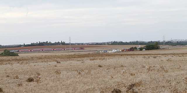 מינהל התכנון שוקל להעביר את שדה התעופה של הרצליה לאזור שמוגדר כשמורת טבע בבני ציון