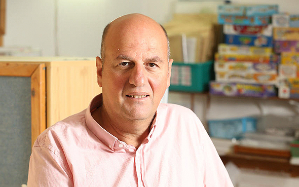 משה קליין, יוזם התוכנית "ראשית שיח מתמטי". "גישה משחקית ללימוד" משה קליין, יוזם התוכנית "ראשית שיח מתמטי". "גישה משחקית ללימוד"