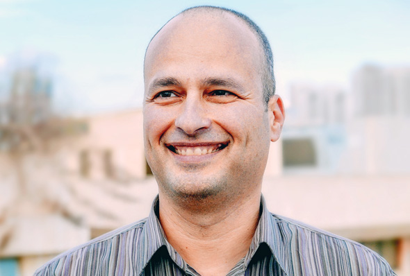 יניר מור יניר מור