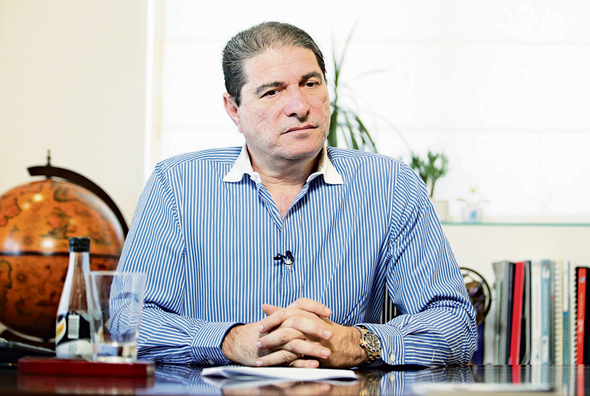 אבי מוסלר מנכ"ל אמות השקעות אבי מוסלר מנכ"ל אמות השקעות