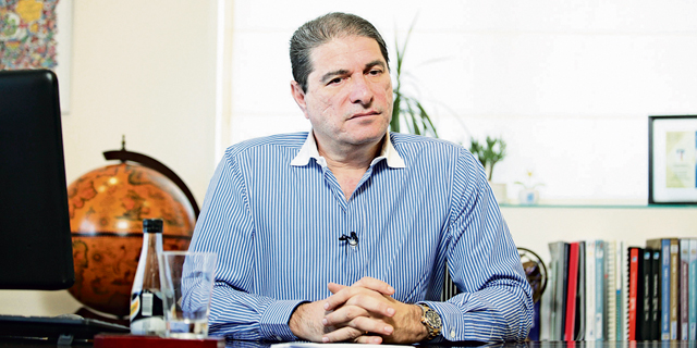אבי מוסלר מנכ"ל אמות השקעות אבי מוסלר מנכ"ל אמות השקעות