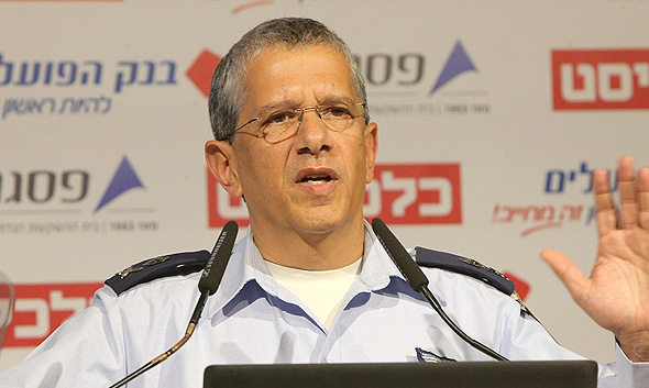 אשל. "קשה לי לדמיין לאן הניצוץ יגיע" אשל. "קשה לי לדמיין לאן הניצוץ יגיע"