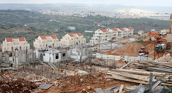 בנייה בצור הדסה בנייה בצור הדסה