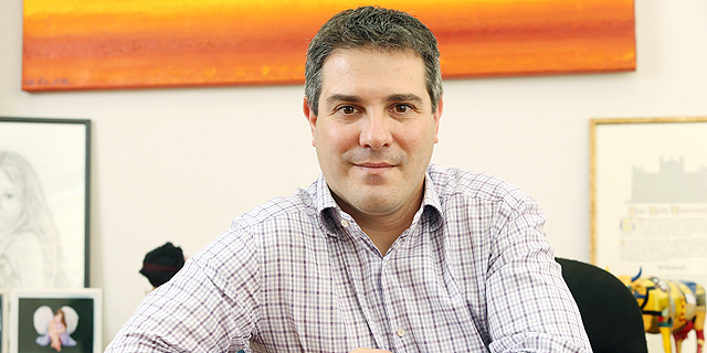 אחיו הצעיר של יו"ר זוגלובק ינהל עבור החברה מעדניית בשרים