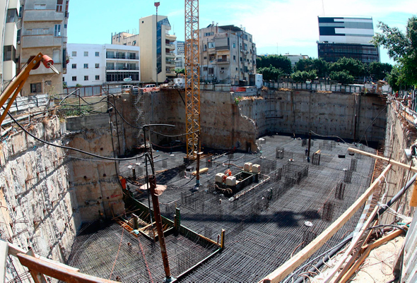 אתר הבנייה של מגדל פרישמן-דיזנגוף בתל אביב (ארכיון) אתר הבנייה של מגדל פרישמן-דיזנגוף בתל אביב (ארכיון)