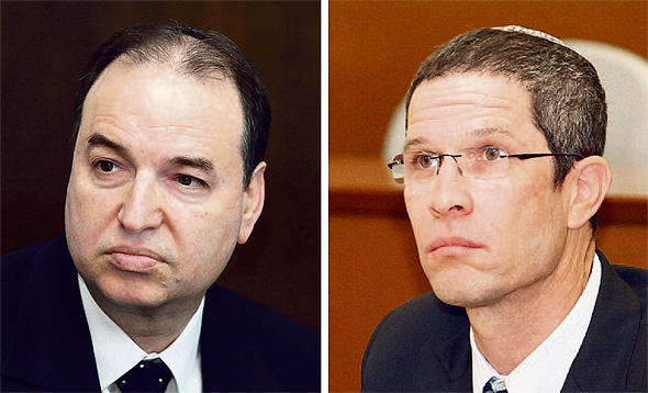 מימין הכנ"ר דוד האן ונאמן מעריב שלמה נס מימין הכנ"ר דוד האן ונאמן מעריב שלמה נס