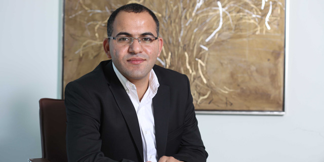 עו"ד טארק באשיר: "אל תסתכל על מישהו מלמעלה, אלא אם כן אתה עוזר לו לקום"