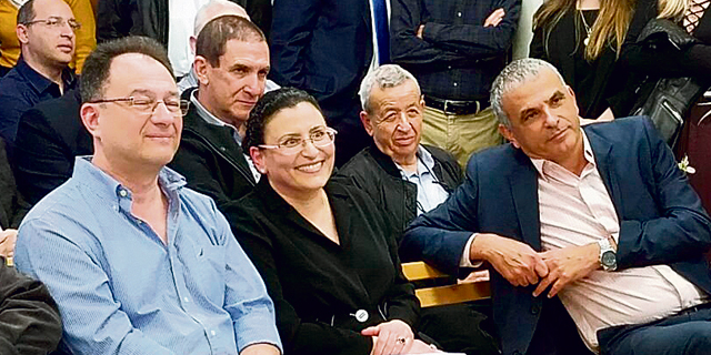 חרף המחלוקות יו"ר כיל הגיע להיפרד מהחשכ"לית