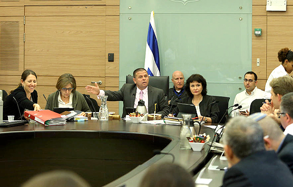 ועדת הכלכלה בראשות ח"כ איתן כבל ועדת הכלכלה בראשות ח"כ איתן כבל