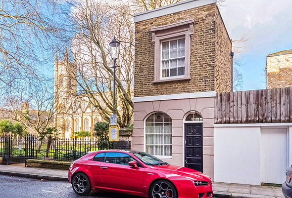 בית למכירה בלונדון (ארכיון), צילום: Douglas  Gordon