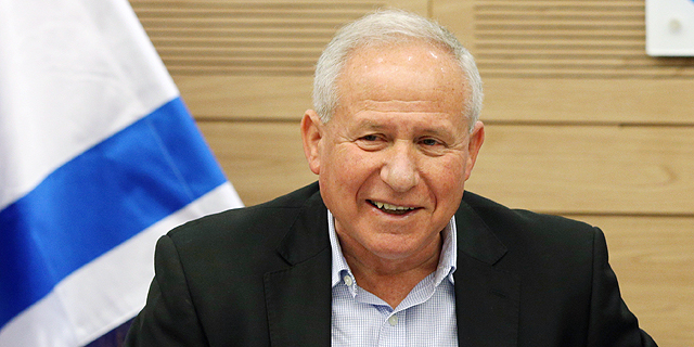 האוצר יבדוק הלוואות שלקחה מערכת הביטחון למימון עסקאות - ביניהן עסקת הצוללות