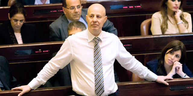 הנגבי ירקוד לצלילי החיוג של נתניהו