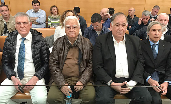 מימין: פרופ' אהוד קינן מהטכניון, יונה יהב ראש עיריית חיפה, חיים צורי ראש עיריית קריית מוצקין ופרופ' דן שכטמן בביהמ"ש מימין: פרופ' אהוד קינן מהטכניון, יונה יהב ראש עיריית חיפה, חיים צורי ראש עיריית קריית מוצקין ופרופ' דן שכטמן בביהמ"ש