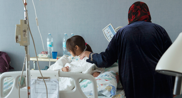 ילדה סורית בבית חולים זיו בצפת