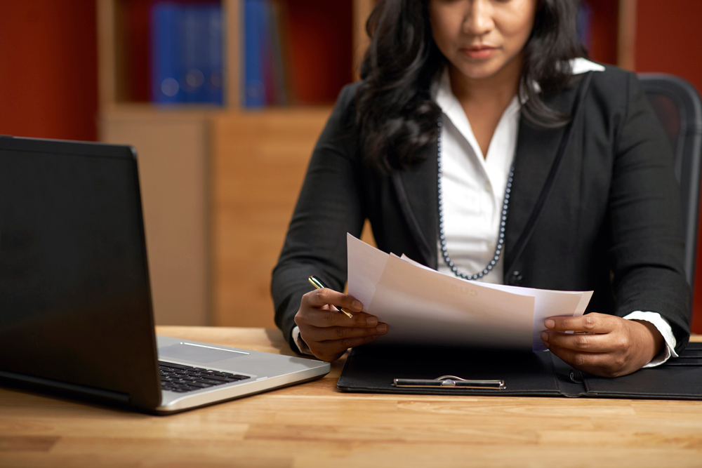 Les postes juniors opérationnels les plus recherchés par les employeurs sont le coordinateur administratif, l'auditeur qualité (QS) et le responsable des ressources humaines.  Photo : Shutterstock