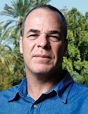 עידן גרינבאום. “אם רשות המקרקעין תתעקש על יישוב לעשירים, נעשה הכל כדי לבלום” עידן גרינבאום. “אם רשות המקרקעין תתעקש על יישוב לעשירים, נעשה הכל כדי לבלום”