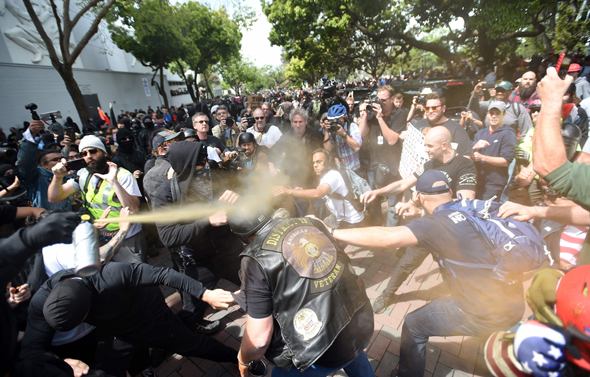 הפגנת מחאה נגד טראמפ