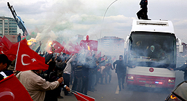 Demostrations in Turkey. Photo: Reuters Demostrations in Turkey. Photo: Reuters
