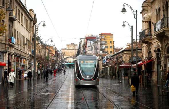 רכבת קלה ברחוב יפו בירושלים, צילום: מיקי אלון