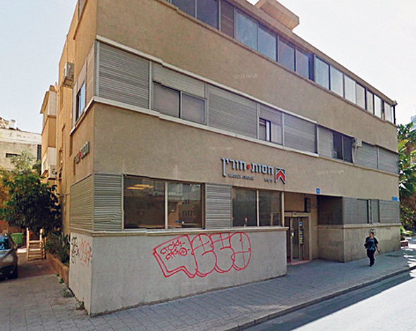 הבניין ברחוב אבן גבירול בת"א הבניין ברחוב אבן גבירול בת"א