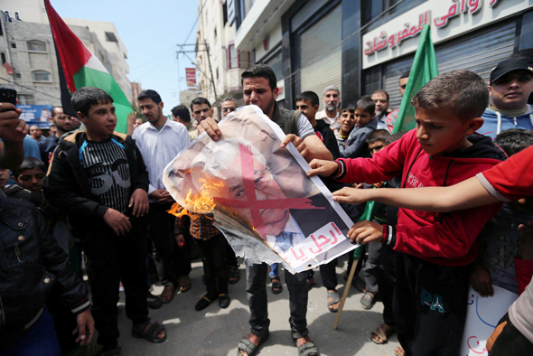 הפגנה ברצועת עזה. הנהגת חמאס והזרוע הצבאית שלה דווקא לא יודעות מחסור