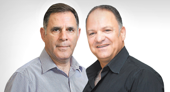 מימין: יו"ר ומייסד מחלבות גד עזרא כהן ומנכ"ל אסם איציק צאיג מימין: יו"ר ומייסד מחלבות גד עזרא כהן ומנכ"ל אסם איציק צאיג