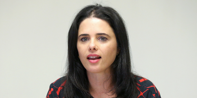 עוד שלב במדרון: שומרי הסף יהיו מינויים פוליטיים