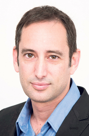 עו"ד הורנשטיין. "עובד לא יכול לוותר על מה שמגיע לו בחוק" עו"ד הורנשטיין. "עובד לא יכול לוותר על מה שמגיע לו בחוק"