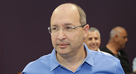 אבי ניסנקורן, יו"ר ההסתדרות. מברך על ההסכם אבי ניסנקורן, יו"ר ההסתדרות. מברך על ההסכם