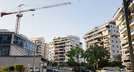 פתח תקווה אם המושבות דירות בניינים 1, צילום: דוד הכהן