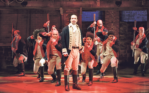 דמותו של שר האוצר המילטון במחזמר הקרוי על שמו. "הוא עורר הרבה מחלוקת.  גם אנחנו"