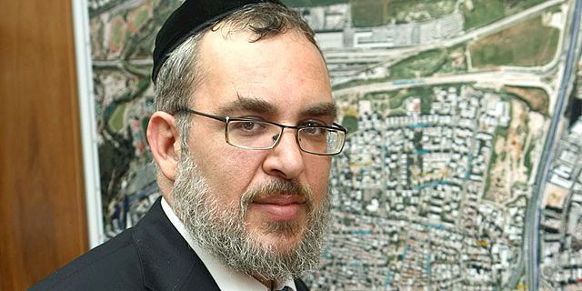 ועדת החוקה אישרה: הארכה אוטומטית לתוקפם של מגוון אישורים רגולטוריים