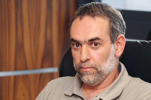 מיקי ניימן, סמנכ"ל הכספים של yes מיקי ניימן, סמנכ"ל הכספים של yes