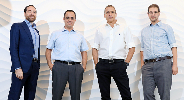 מייסדי נאוויטס פטרוליום חנן רייכמן (מימין), קובי כץ, עמית קורנהאוזר וחנן וולף. "הפקנו לקחים מהביקורת" מייסדי נאוויטס פטרוליום חנן רייכמן (מימין), קובי כץ, עמית קורנהאוזר וחנן וולף. "הפקנו לקחים מהביקורת"