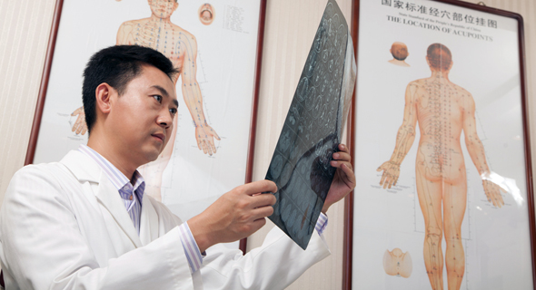 רופא סיני ותצלומי דימות רפואי