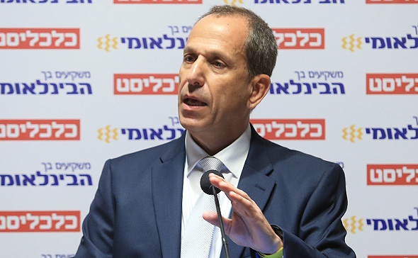 פרופ' שמואל האוזר פרופ' שמואל האוזר