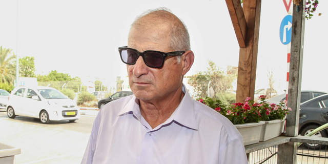 פרשת הצוללות: פרקליטו של נתניהו, עו"ד דוד שמרון, שוחרר ממעצר בית וטס לחופשה בחו"ל