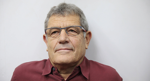 מיקי גנור. העיד על הסיוע שקיבל משמרון לטרפוד עסקה מיקי גנור. העיד על הסיוע שקיבל משמרון לטרפוד עסקה