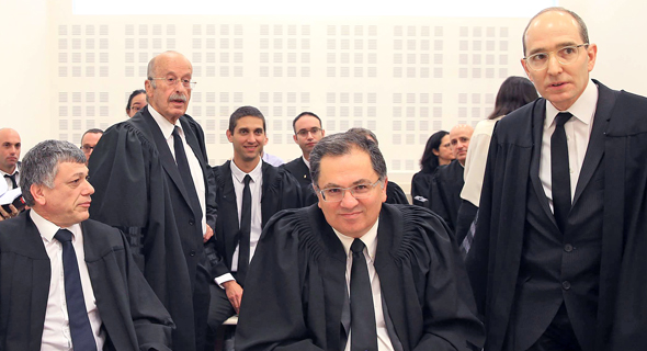 באי כוח הדירקטורים של דסק"ש. עורכי הדין גיל אוריון, אהרון מיכאלי, רם כספי ואביתר קנולר באי כוח הדירקטורים של דסק"ש. עורכי הדין גיל אוריון, אהרון מיכאלי, רם כספי ואביתר קנולר