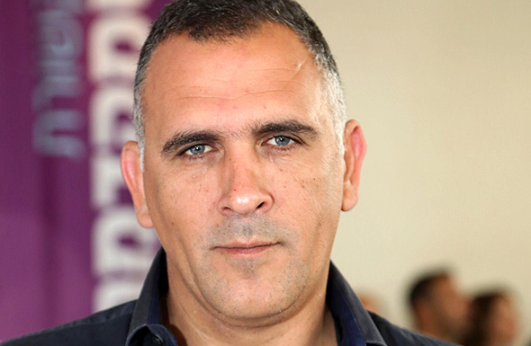 נדב אמסלם, סמנכ"ל אגף לקוחות עסקיים בקבוצת סלקום נדב אמסלם, סמנכ"ל אגף לקוחות עסקיים בקבוצת סלקום